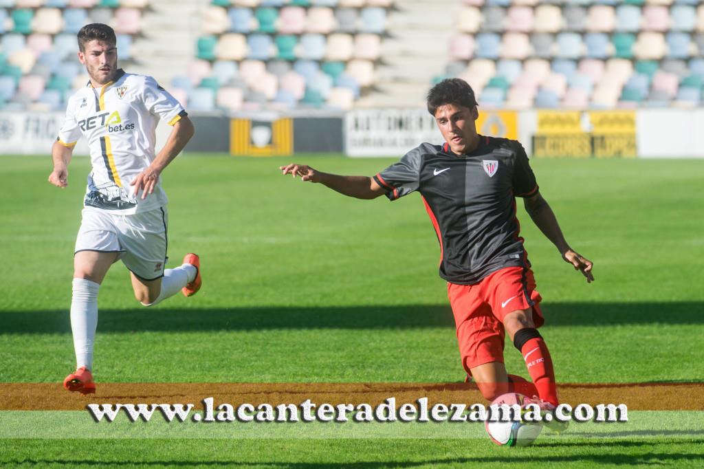 Ander Alday con el Bilbao Athletic en pretemporada | Foto: Unai Zabaleta