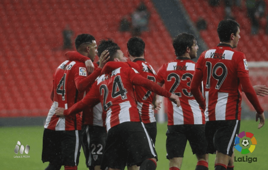 Celebración de uno de los tres goles de Aketxe | Foto: laliga.es