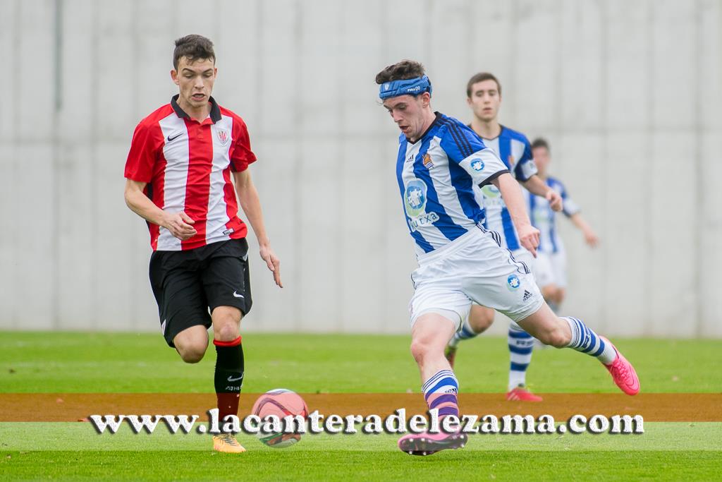 Iñigo Vicente ante la Real Sociedad | Foto: Unai Zabaleta