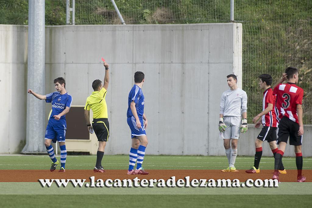 Momento de la expulsión de Sergio | Foto: Unai Zabaleta