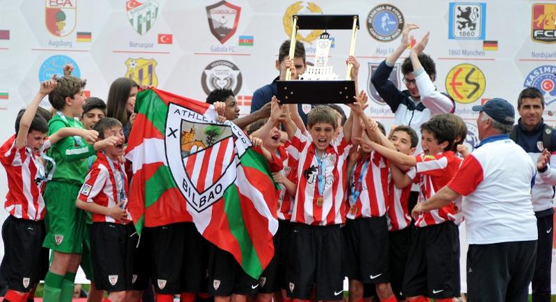 El Athletic alevín 2003 campeón de la U12 Izmir Cup 2015