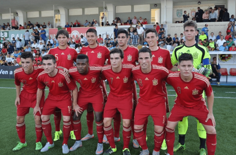 Unai Simón e Iñigo Córdoba con la sub´19 española | Foto: Unai Zabaleta