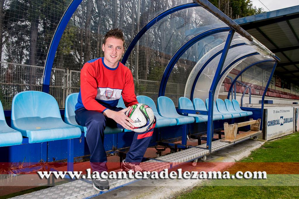 Iván Franco ahora como entrenador en las categorías inferiores de la SD Leioa | Foto: Unai Zabaleta