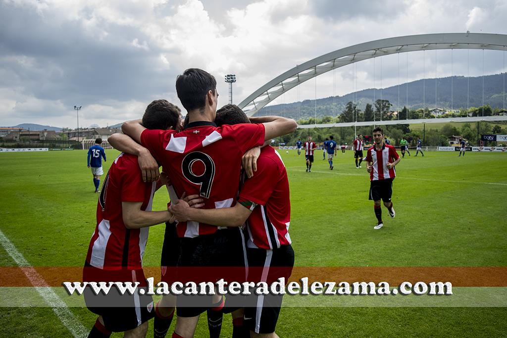 Celebración del 5-2 de Larrayoz | Foto: Unai Zabaleta