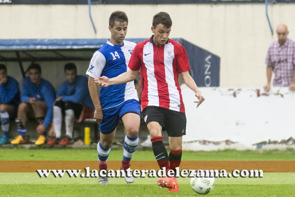 Iñigo Vicente ante el Zalla | Foto: Unai Zabaleta