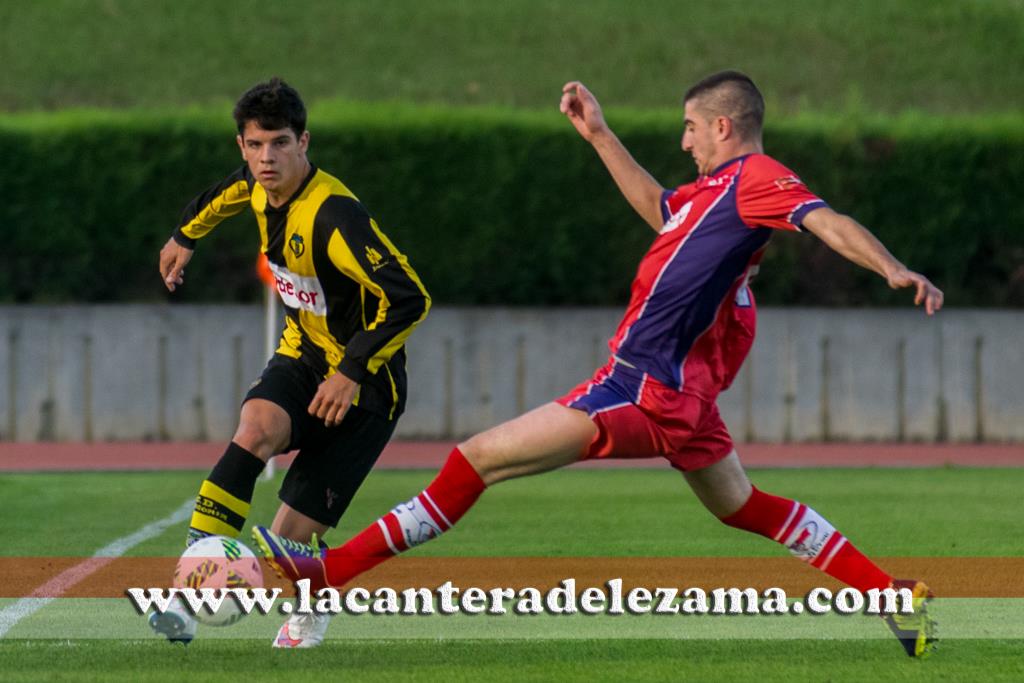 Javier Murua ante el Aurrera de Ondarroa | Foto: Unai Zabaleta