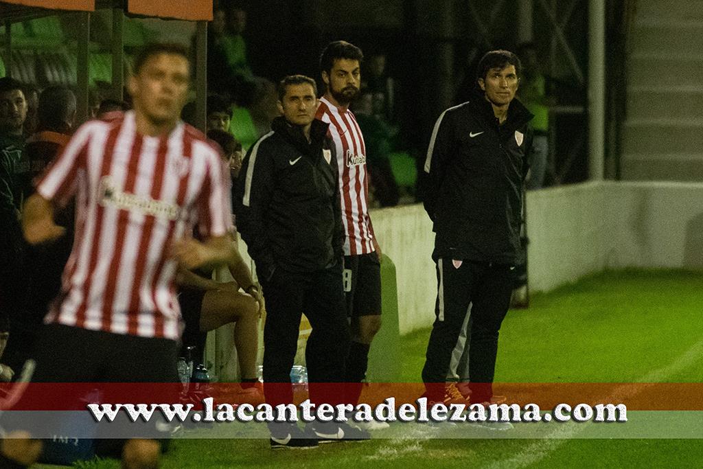 Debut con el primer equipo en el amistoso de Las Llanas | Foto: Unai Zabaleta