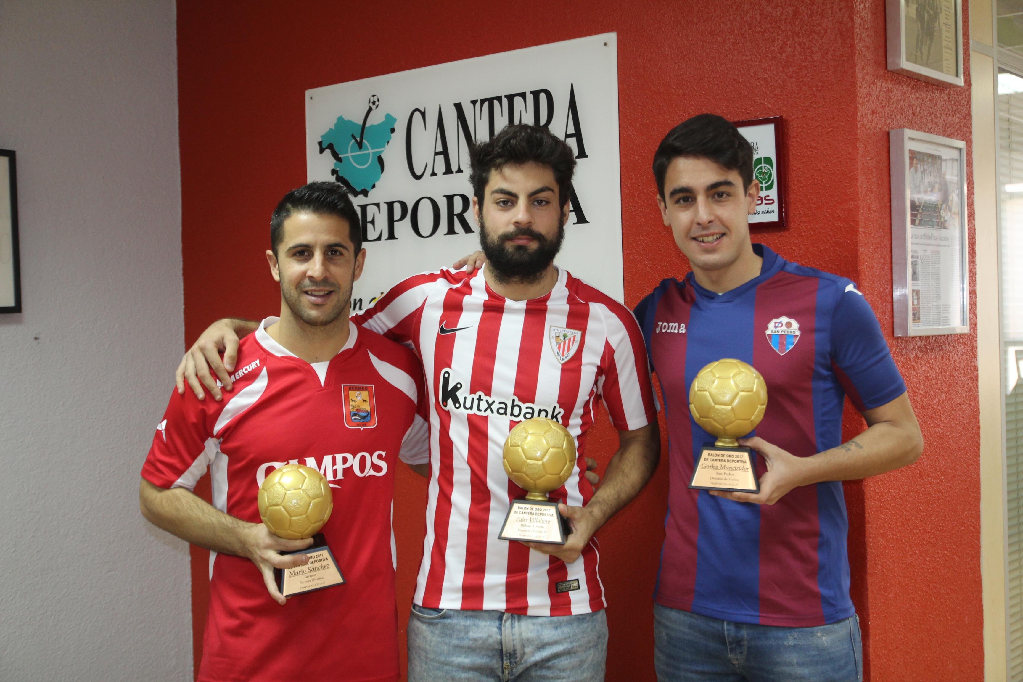 Villalibre junto a Mario y Mancisidor | Foto: Cantera Deportiva