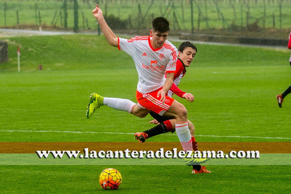 Jesus Areso ante el Athletic en su ultima temporada en el Osasuna | Foto: Unai Zabaleta