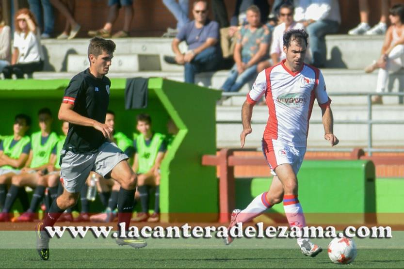 Josu Jambrina ante el Santutxu en pretemporada | Foto: Unai Zabaleta