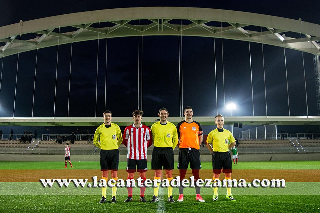 Capitanes antes del inicio | Foto: Unai Zabaleta