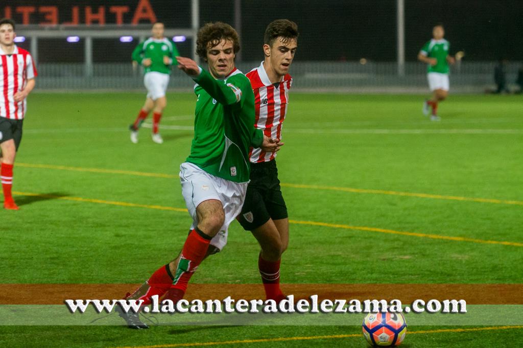 Juan Artola ante Ander Pérez | Foto: Unai Zabaleta