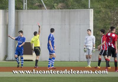 Momento de la expulsión de Sergio | Foto: Unai Zabaleta